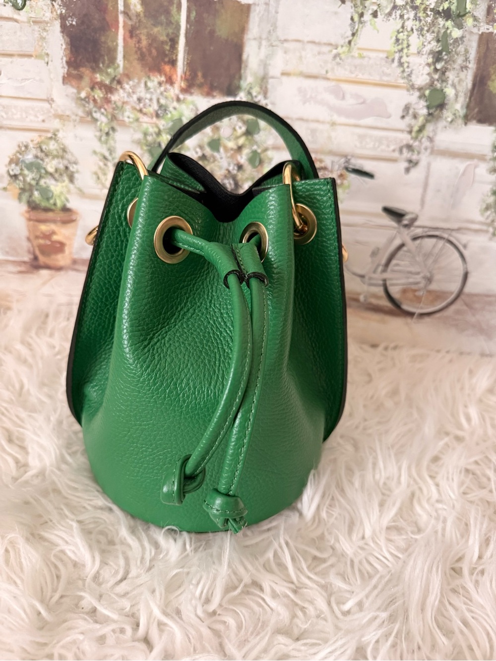 Green Pebbled Leather Drawstring Crossbody Bucket Bag